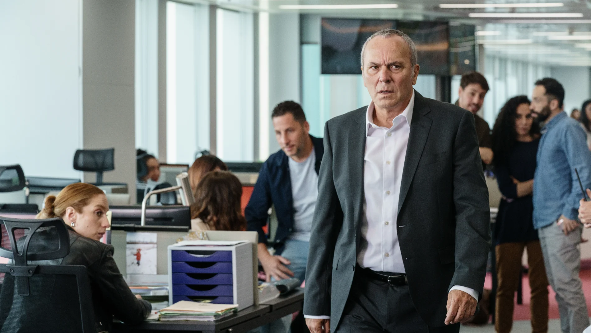 José Coronado es el protagonista indiscutible de la serie
