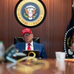 Donald Trump en la Sala de Crisis de la Casa Blanca