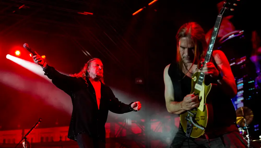 Maná actúa en Icónica Fest Sevilla 2025