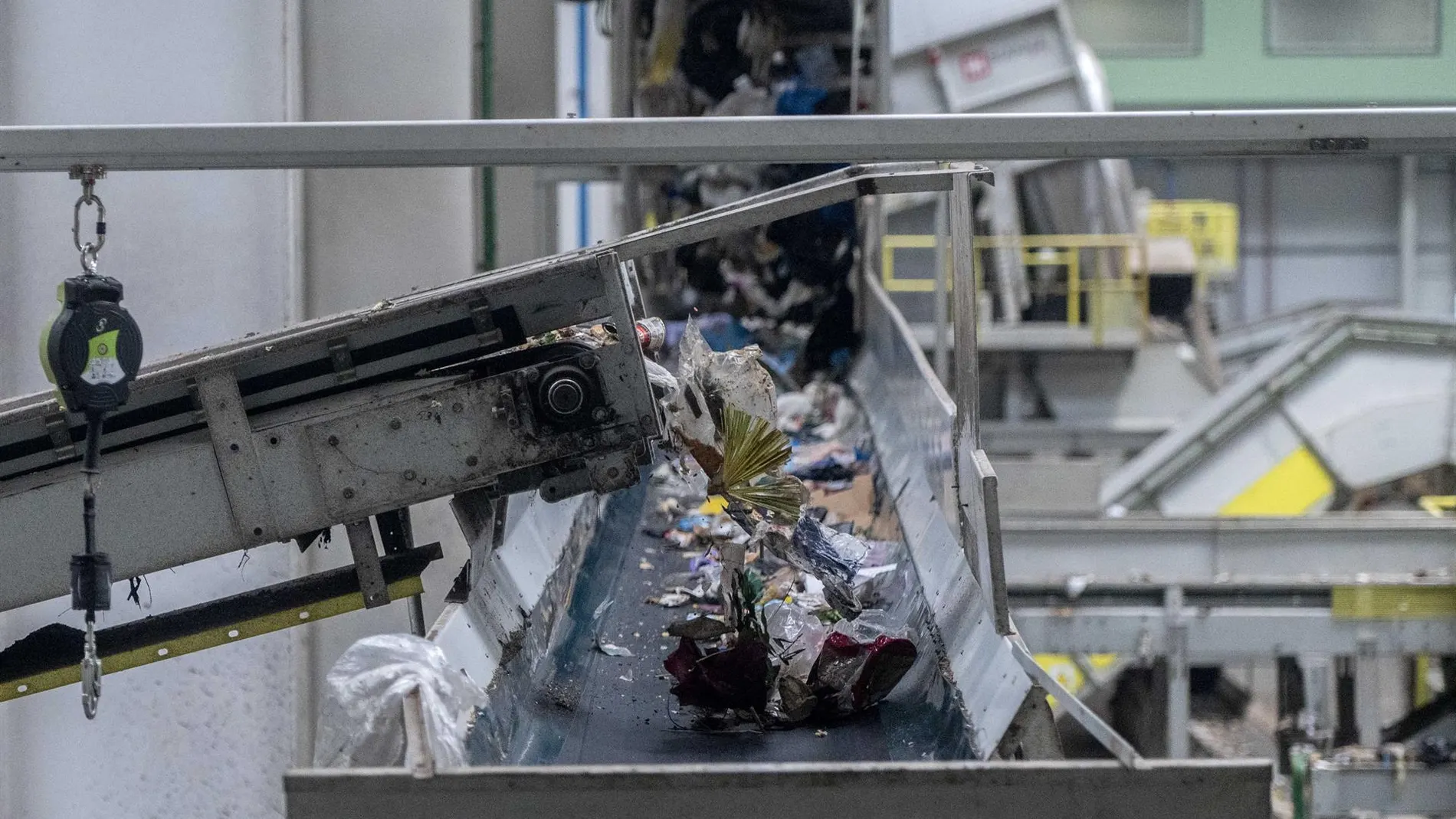MADRID.-Sucesos.- La bebé muerta en la planta de Loeches era sudamericana y fue arrojada a la basura en Puente de Vallecas