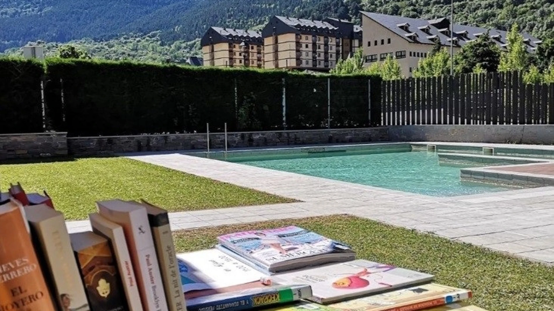 Instalación de bibliotecas de verano REMITIDA / HANDOUT por GOVERN Fotografía remitida a medios de comunicación exclusivamente para ilustrar la noticia a la que hace referencia la imagen, y citando la procedencia de la imagen en la firma 23/06/2025