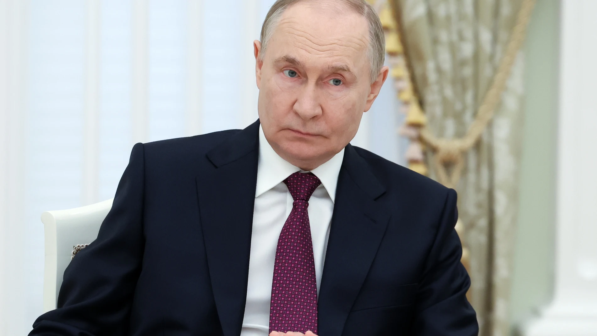 Moscow (Russian Federation), 23/06/2025.- Russian President Vladimir Putin attends a meeting with the Iranian foreign minister at the Kremlin in Moscow, Russia, 23 June 2025. (Rusia, Moscú) EFE/EPA/ALEXANDER KAZAKOV / SPUTNIK / KREMLIN POOL