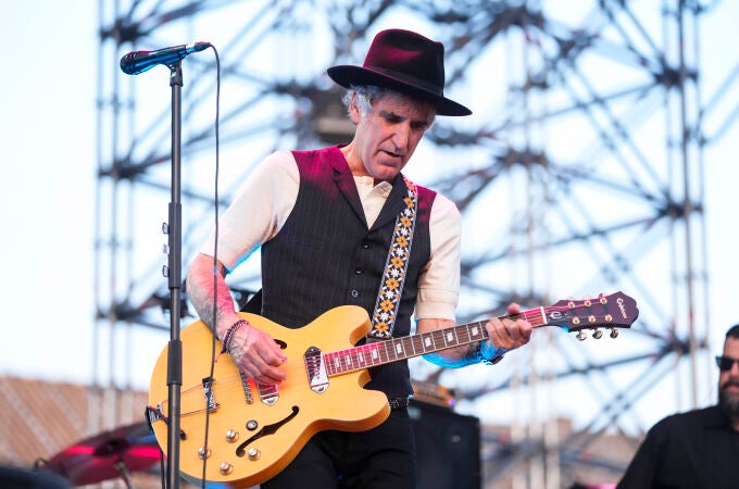 Duncan Dhu actúa en Icónica Fest Sevilla 2025