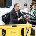 Ábalos asegura en el TS que no se reconoce en los audios que le implican en amaños y que podrían estar manipulados