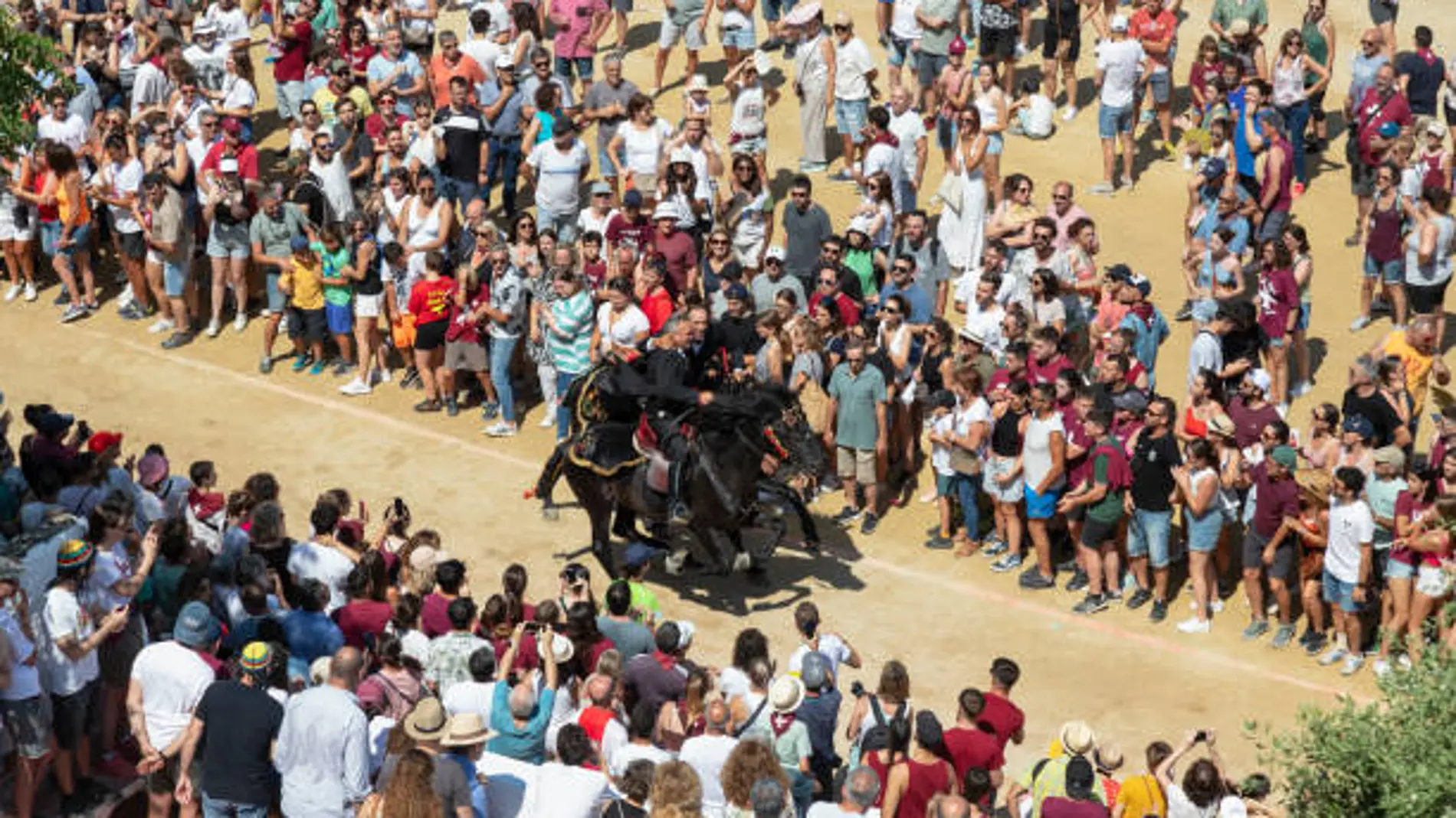 Ni con hogueras ni con demonios: la curiosa tradición en Menorca para celebrar San Juan