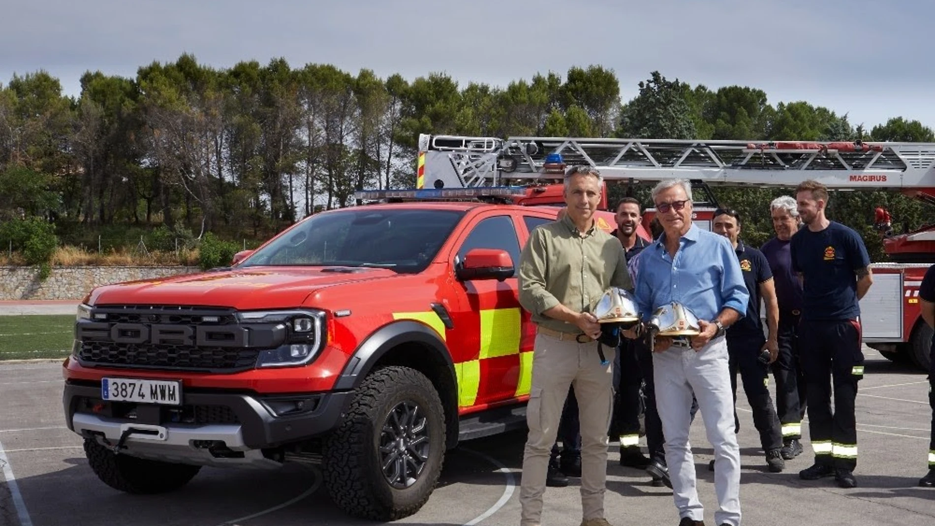 Carlos Sainz, piloto de Ford Performance, ha protagonizado un encuentro con los Bomberos de la Comunidad de Madrid en las instalaciones del Instituto de Formación Integral en Seguridad y Emergencias (IFISE) REMITIDA / HANDOUT por FORD Fotografía remitida a medios de comunicación exclusivamente para ilustrar la noticia a la que hace referencia la imagen, y citando la procedencia de la imagen en la firma 23/06/2025