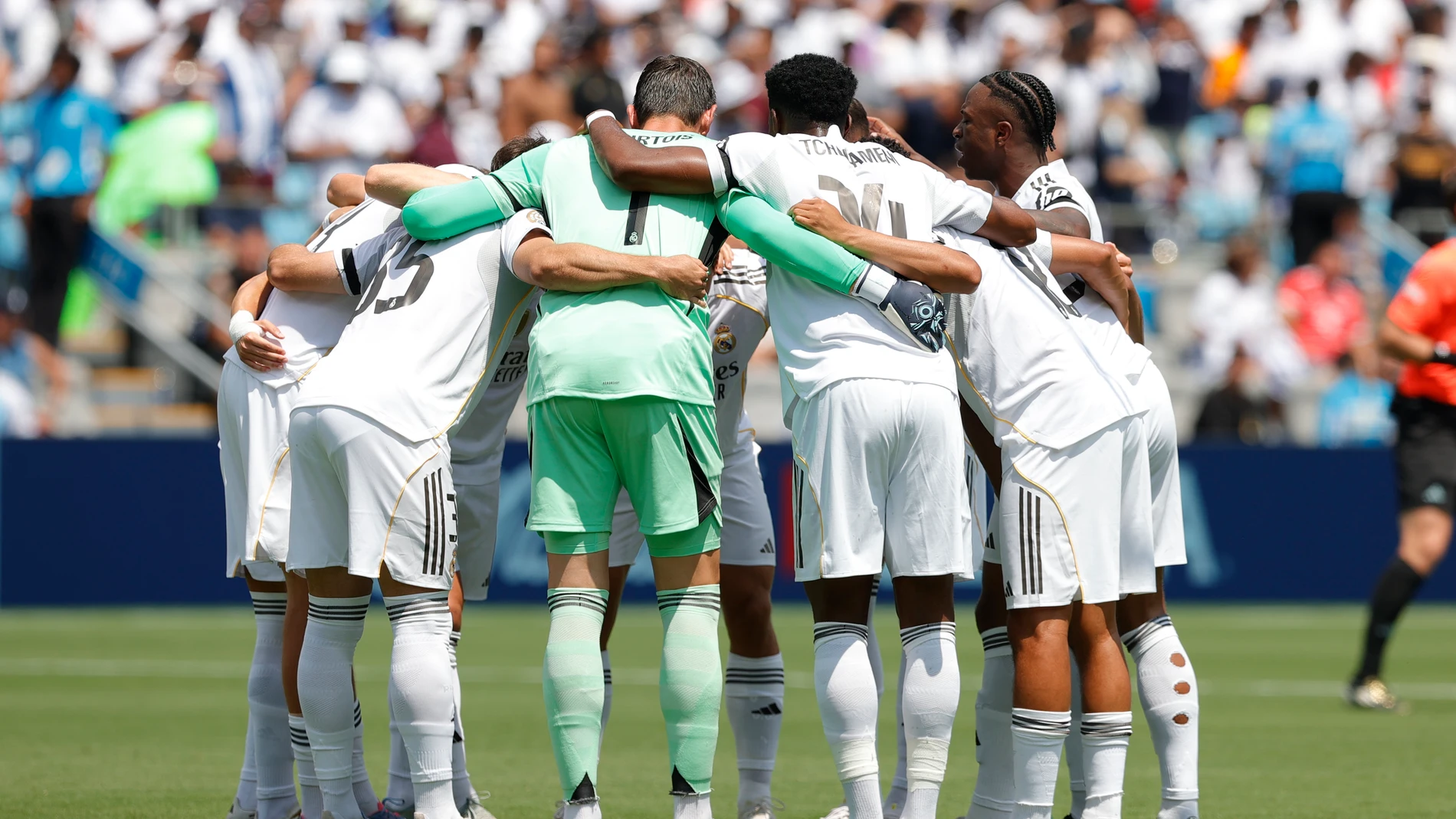 AMDEP7439. CHARLOTTE (ESTADOS UNIDOS), 22/06/2025.- Jugadores del Real Madrid se reúnen este domingo, previo a un partido del Mundial de Clubes entre Real Madrid y Pachuca en el estadio Bank of America de Charlotte (Estados Unidos). EFE/ André Coelho