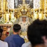 La Esperanza Macarena en su basílica tras la polémica restauración