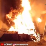 Un creador de contenido incendia accidentalmente su habitación en directo