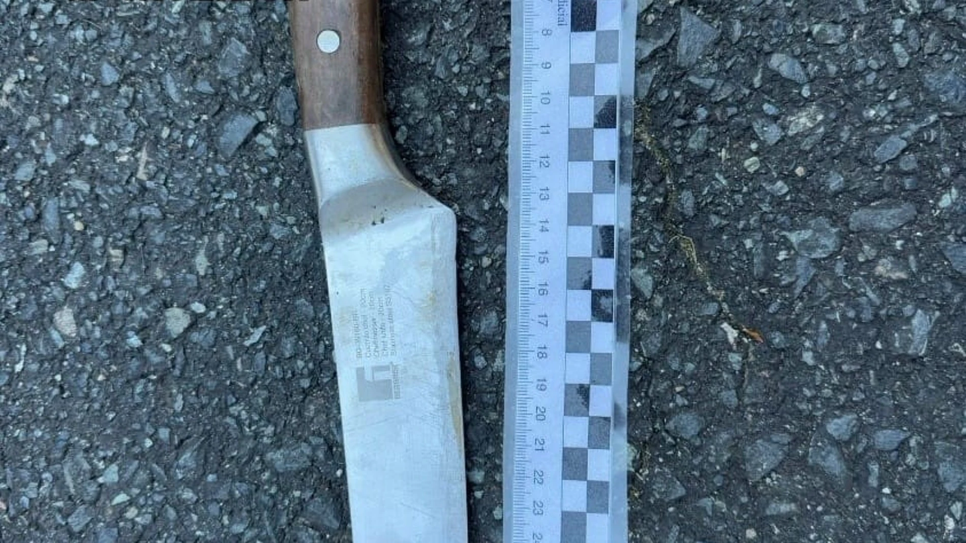 Imagen del cuchillo utilizado en el asalto. REMITIDA / HANDOUT por Guardia Civil Fotografía remitida a medios de comunicación exclusivamente para ilustrar la noticia a la que hace referencia la imagen, y citando la procedencia de la imagen en la firma 24/06/2025