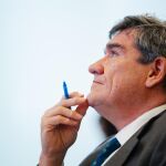 Economía.-(AMP) Escrivá aboga por agilizar los plazos en las OPAs ante la excesiva duración de la de BBVA sobre Sabadell