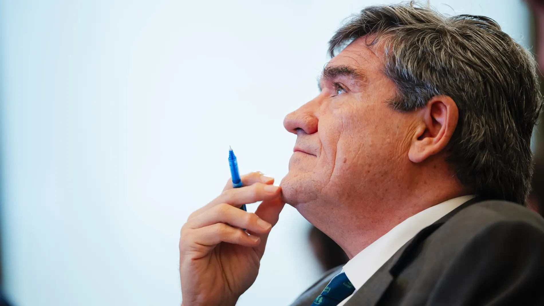Economía.-(AMP) Escrivá aboga por agilizar los plazos en las OPAs ante la excesiva duración de la de BBVA sobre Sabadell