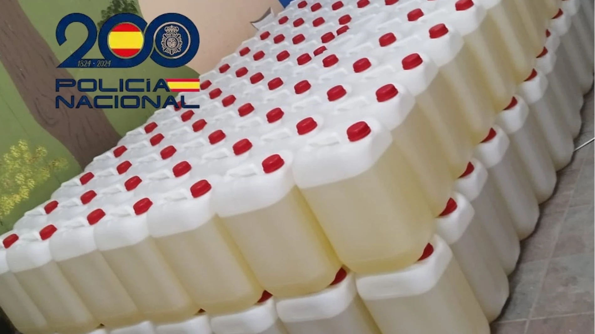 Petacas de gasolina intervenidas