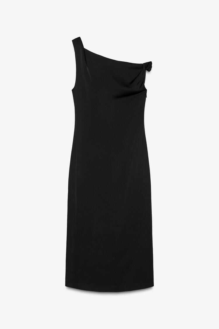 Vestido satinado.