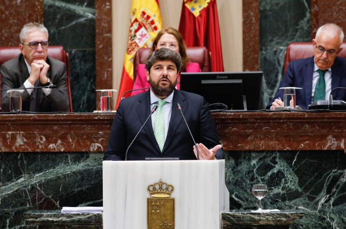 López Miras anuncia el Primer Plan Oncológico para reducir la incidencia de la segunda causa de muerte en la Región
