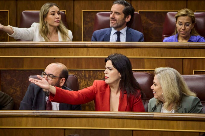 Sesión de control al Gobierno en el Congreso de los Diputados. Comparecen María Jesús Montero, Yolanda Díaz, F