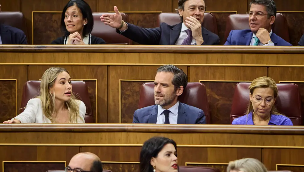 Sesión de control al Gobierno en el Congreso de los Diputados. Comparecen María Jesús Montero, Yolanda Díaz, F