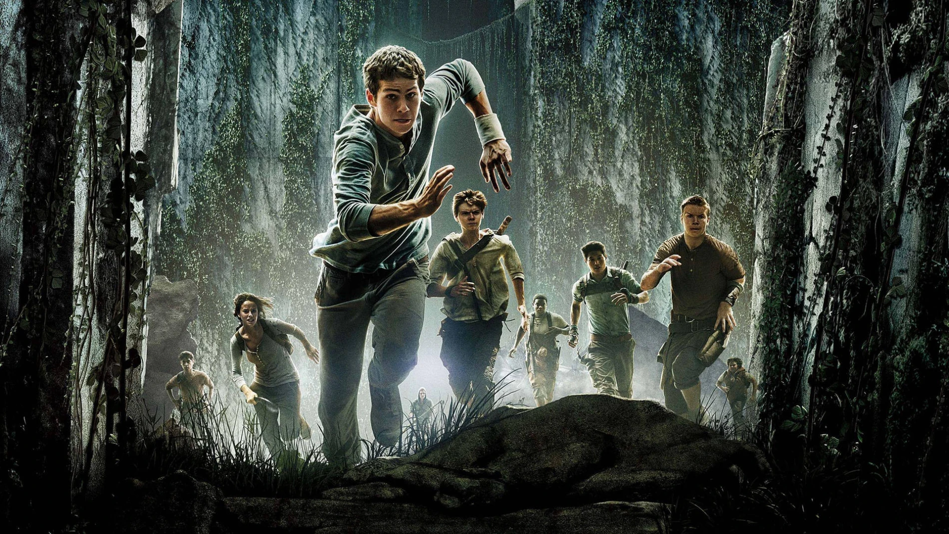 Dylan O’Brien interpreta a Thomas, el joven que despierta sin recuerdos en 'Maze Runner'