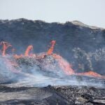 Flujos de lava activos emanando del volcán Erta Ale en Afar, Etiopía