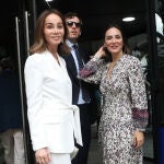 Los looks de Isabel Preysler y Tamara Falcó en el Teatro Real.