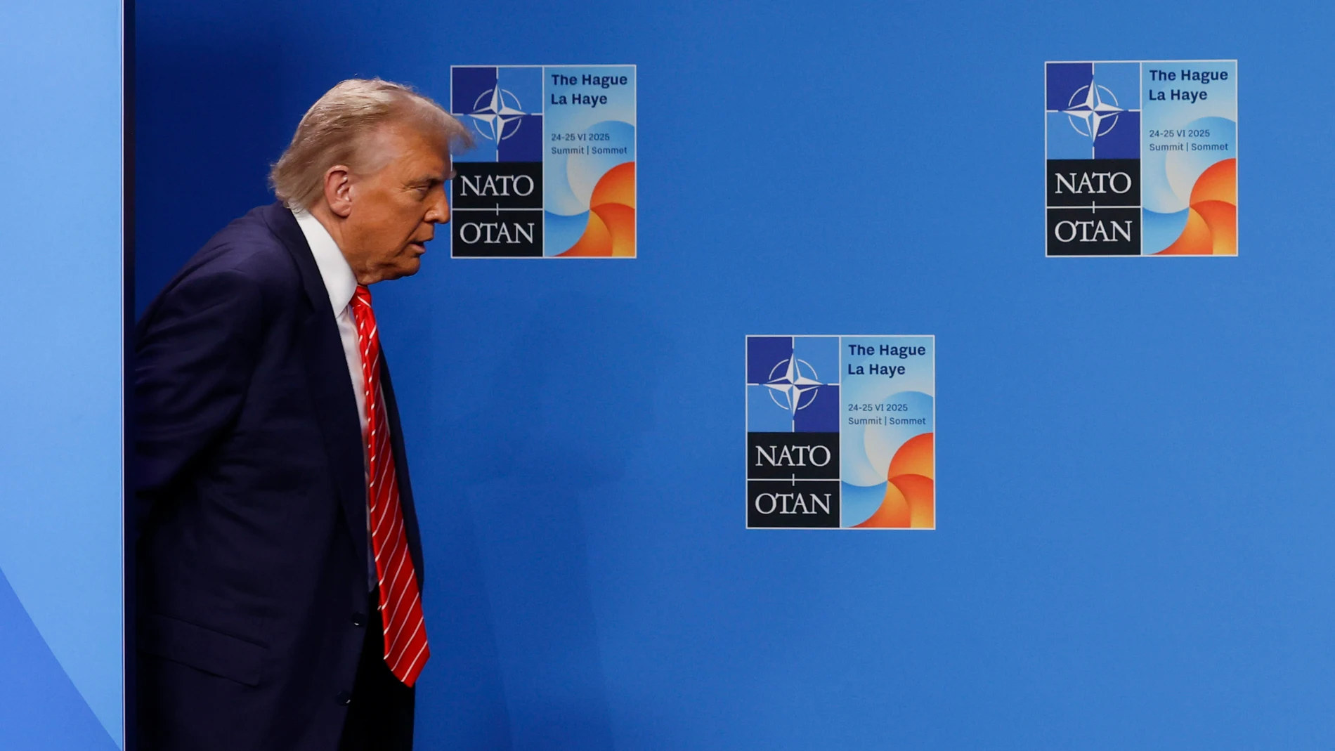 LA HAYA, 25/06/2025.- El presidente de Estados Unidos, Donald Trump, a su llegada a la cumbre de la OTAN que se celebra este miércoles en La Haya, Países Bajos. EFE/ J.J. Guillén