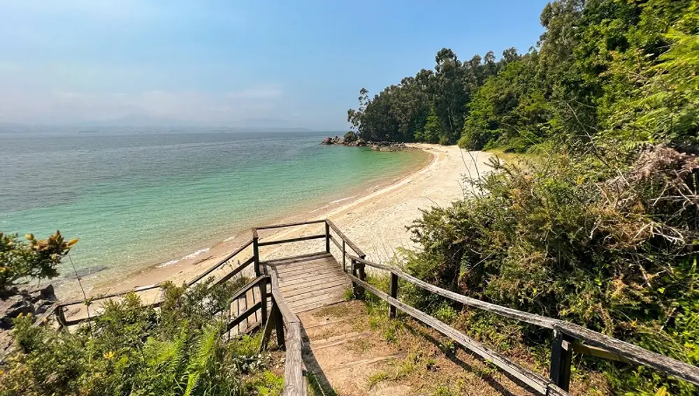Acceso a una de las playas.