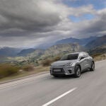 Lexus actualiza el LBX, su todocamino más urbano