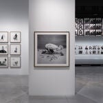 David Bailey sacó a sus modelos a la calle cambiando el paradigma de la fotografía de la moda