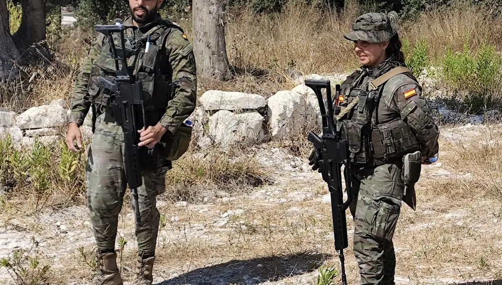 Militares del Ejército de Tierra patrullando