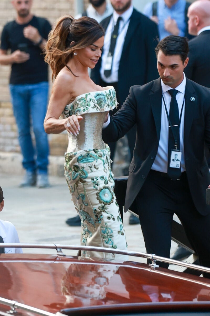 El vestido de preboda de Lauren Sanchez.