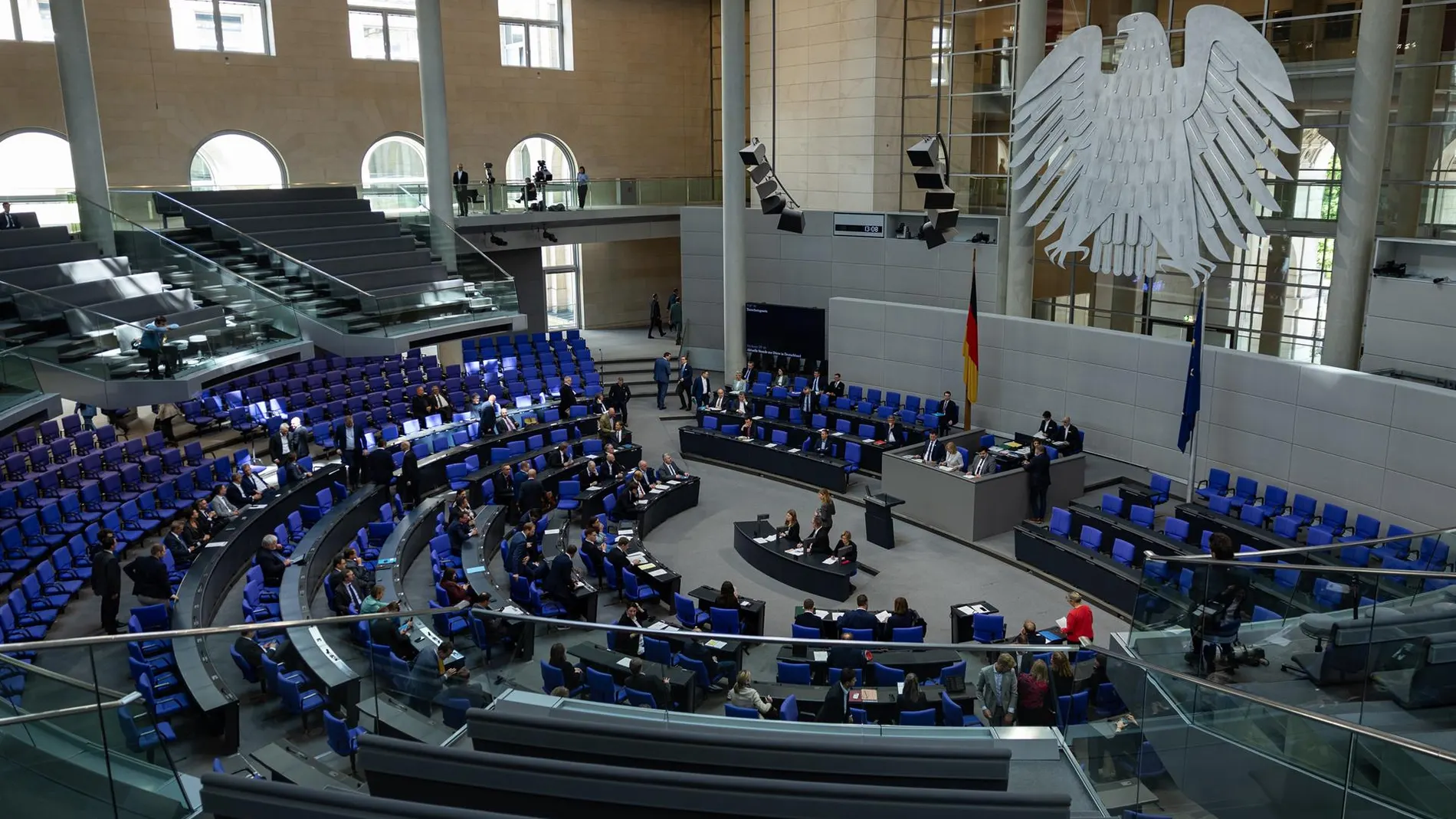 Alemania.- La cámara baja del Parlamento aprueba suspender durante dos años la reagrupación familiar para migrantes