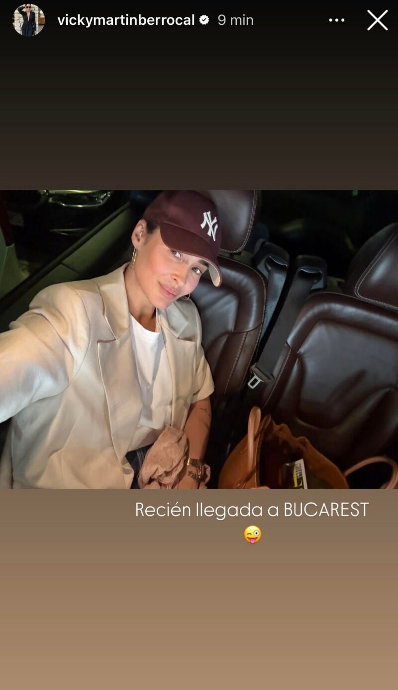 El look de aeropuerto de Vicky.