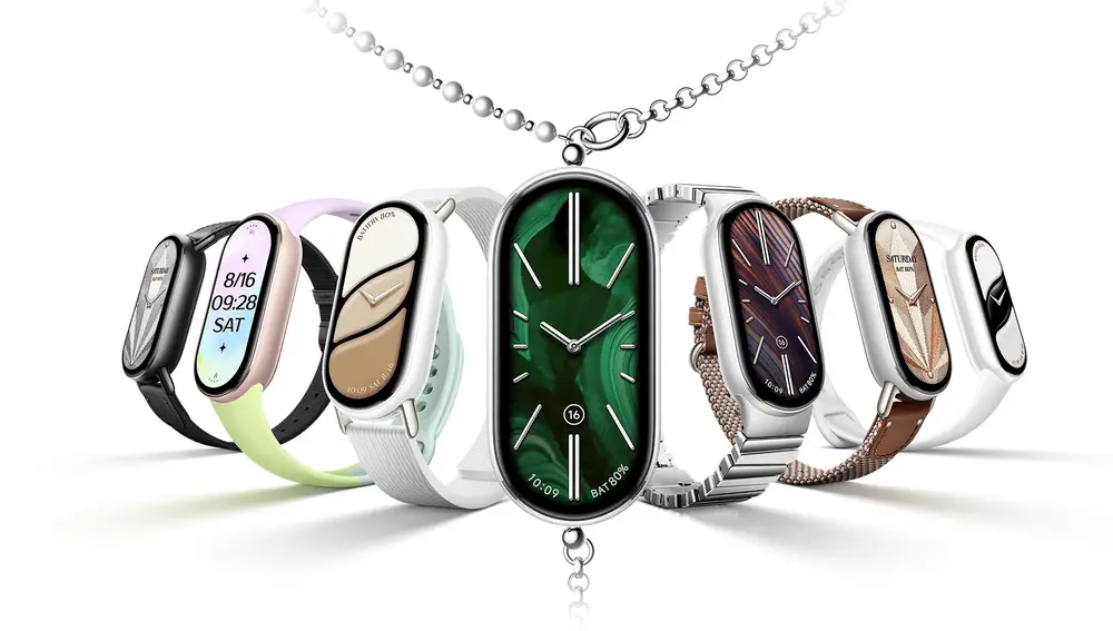 Todas las variantes de pulsera y colgante disponibles junto a la Xiaomi Smart Band 10