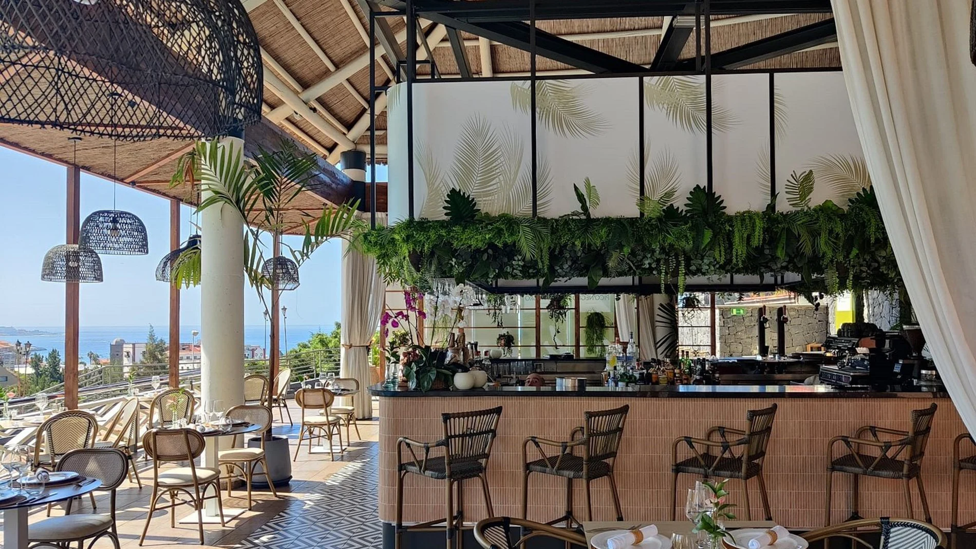 ¡El verano está servido! Este es el mejor restaurante con terraza de Canarias para disfrutar a lo grande
