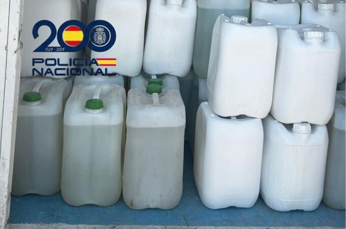 Garrafas de combustible intervenidas