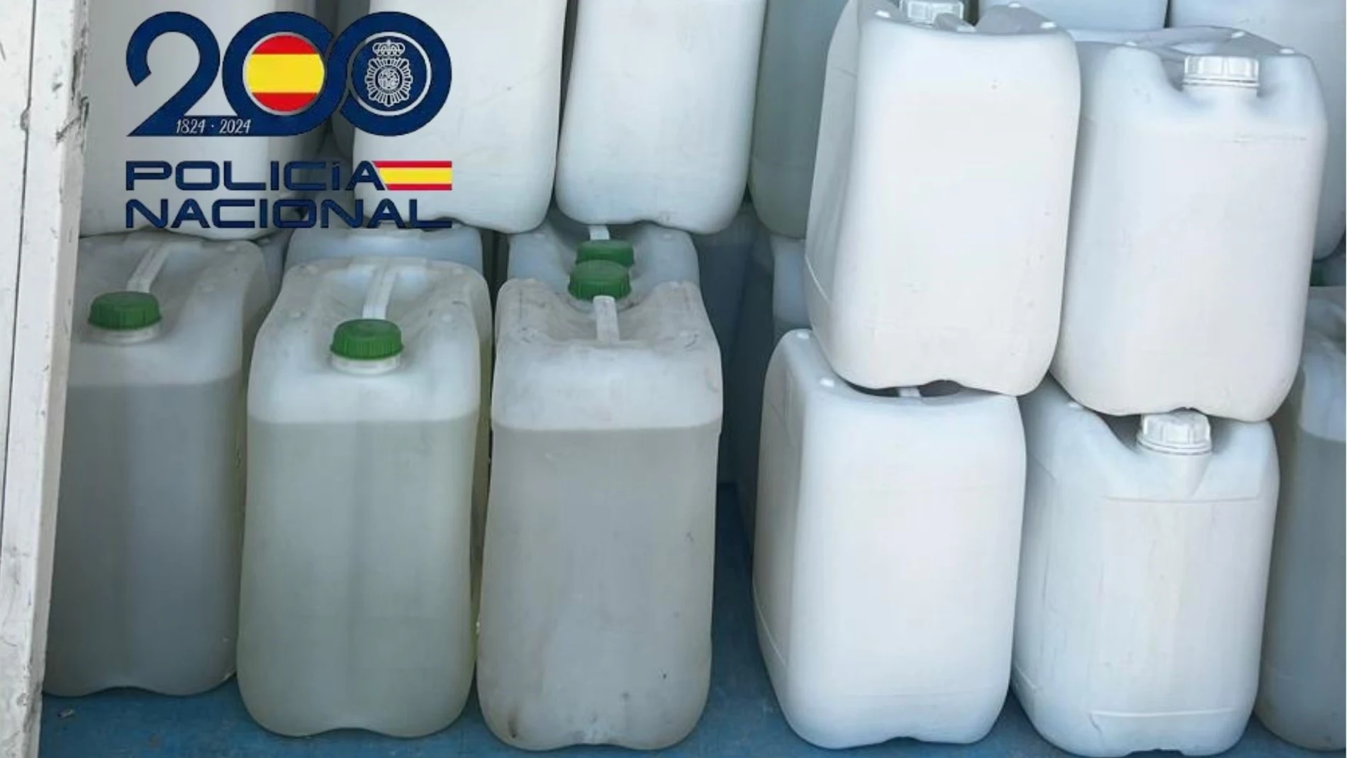 Garrafas de combustible intervenidas