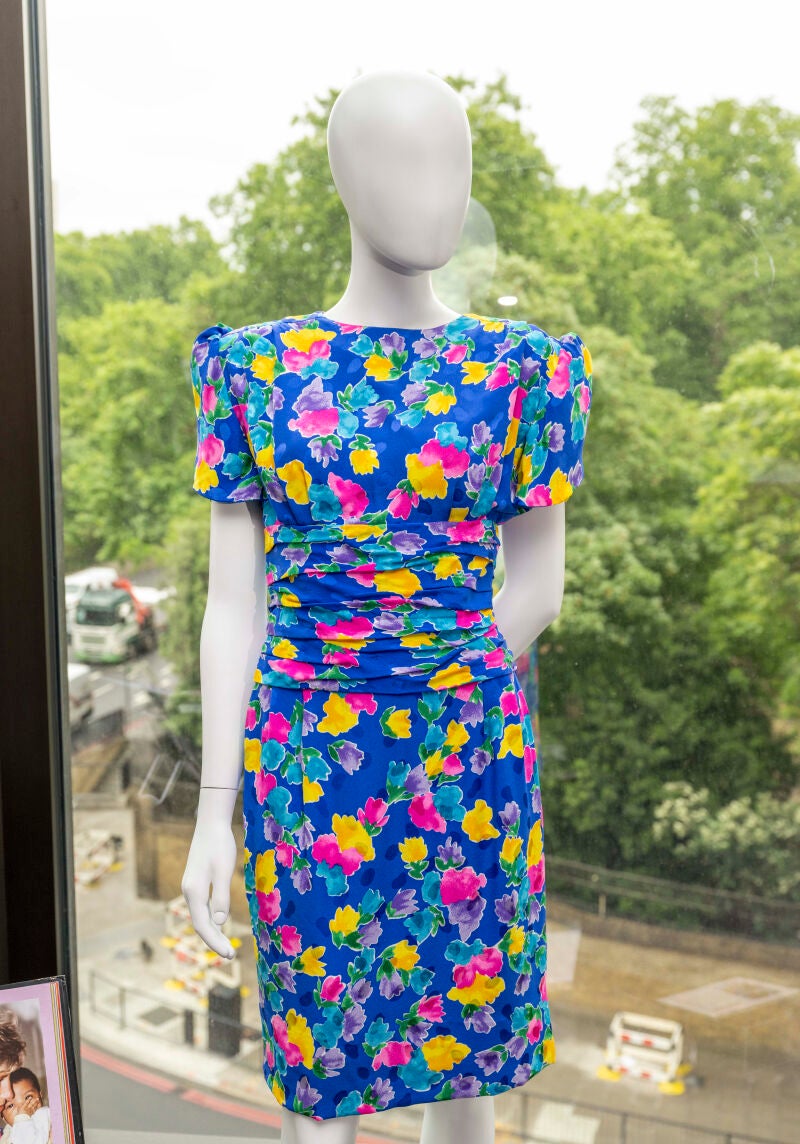 vestido solidario de Diana de Gales