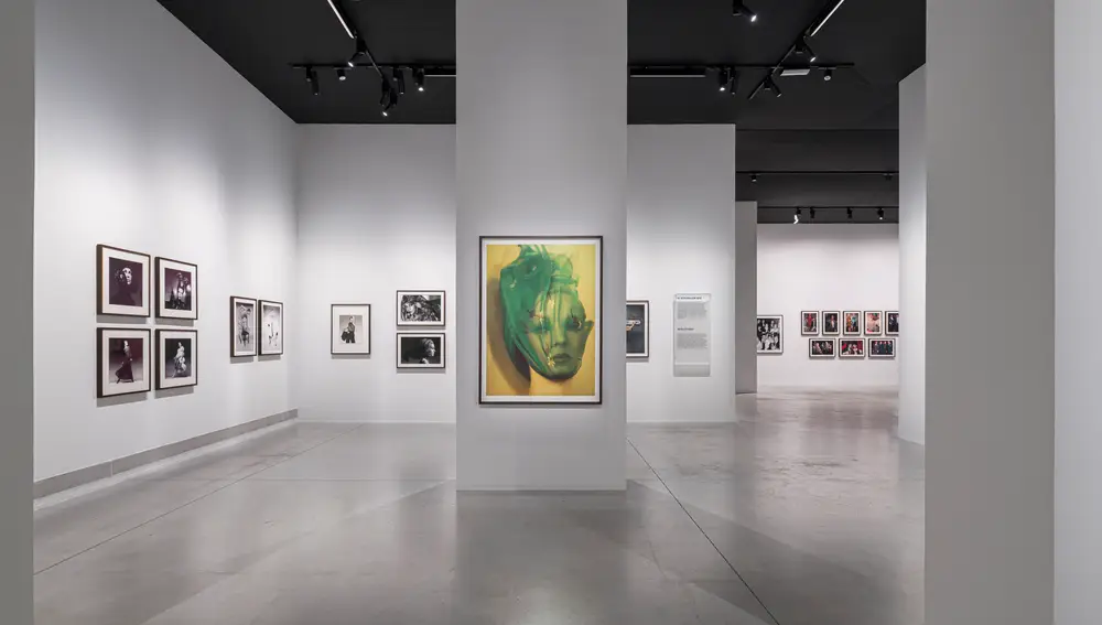 La exposición de David Bailey en la Fundación MOP cuenta con más de 140 fotografías