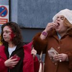 Anna Castillo y Brays Efe en una escena de la temporada 2