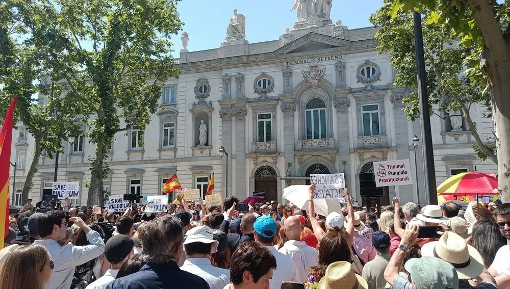 Manifestación frente al Supremo