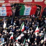 Funeral por los líderes de la Guardia Revolucionaria iraní muertos en un bombardeo israelí en Teherán.