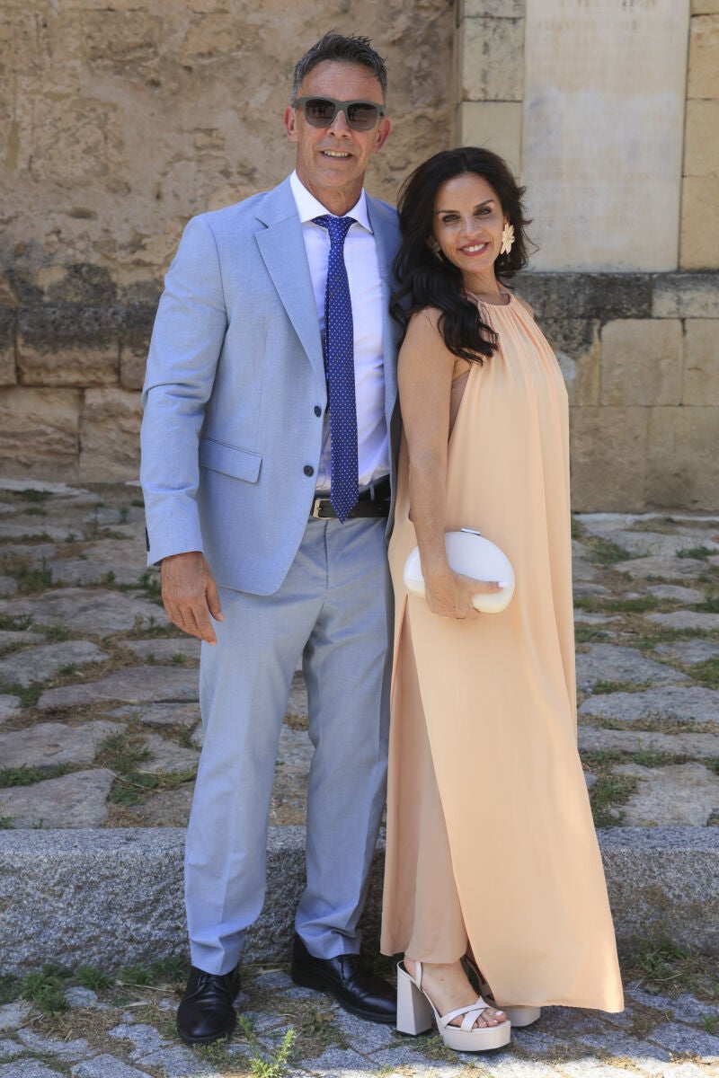 Alonso Caparrós y Angélica Delgado en la boda de Ana de Miguel y Álvaro Aguiar