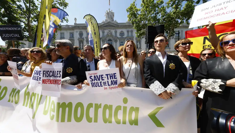 Jueces protestan en el Supremo en defensa del Estado de Derecho