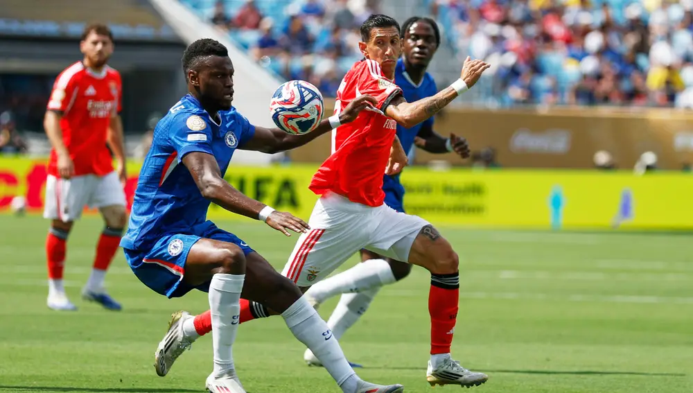 CWC Benfica Chelsea Soccer