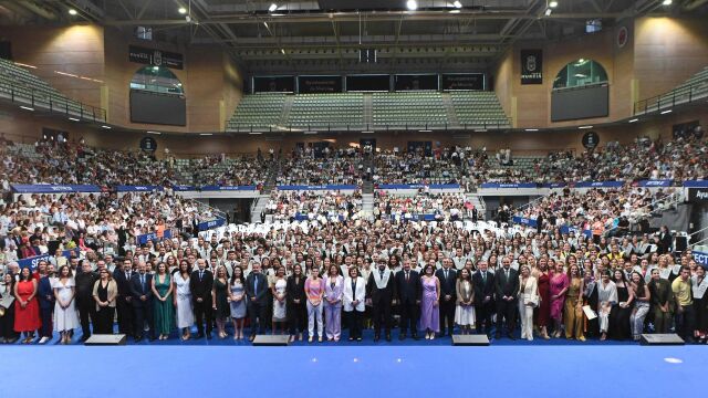 MURCIA.-López Miras asiste a la graduación de Enfermería de la UCAM y destaca la importancia de mantener viva la vocación