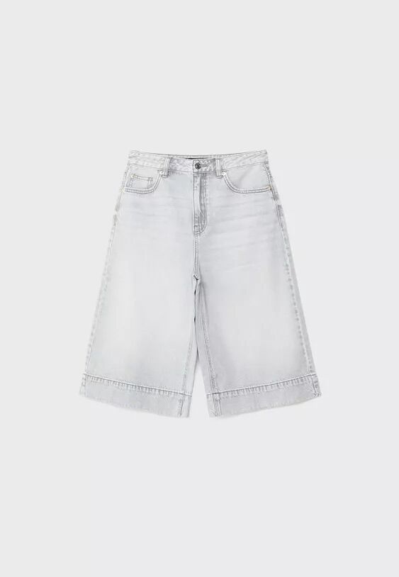 Bermudas denim dobladillo.