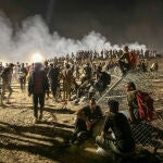Madrugada sangrienta en un punto de entrega de comida de Gaza: "Jugamos con la muerte"