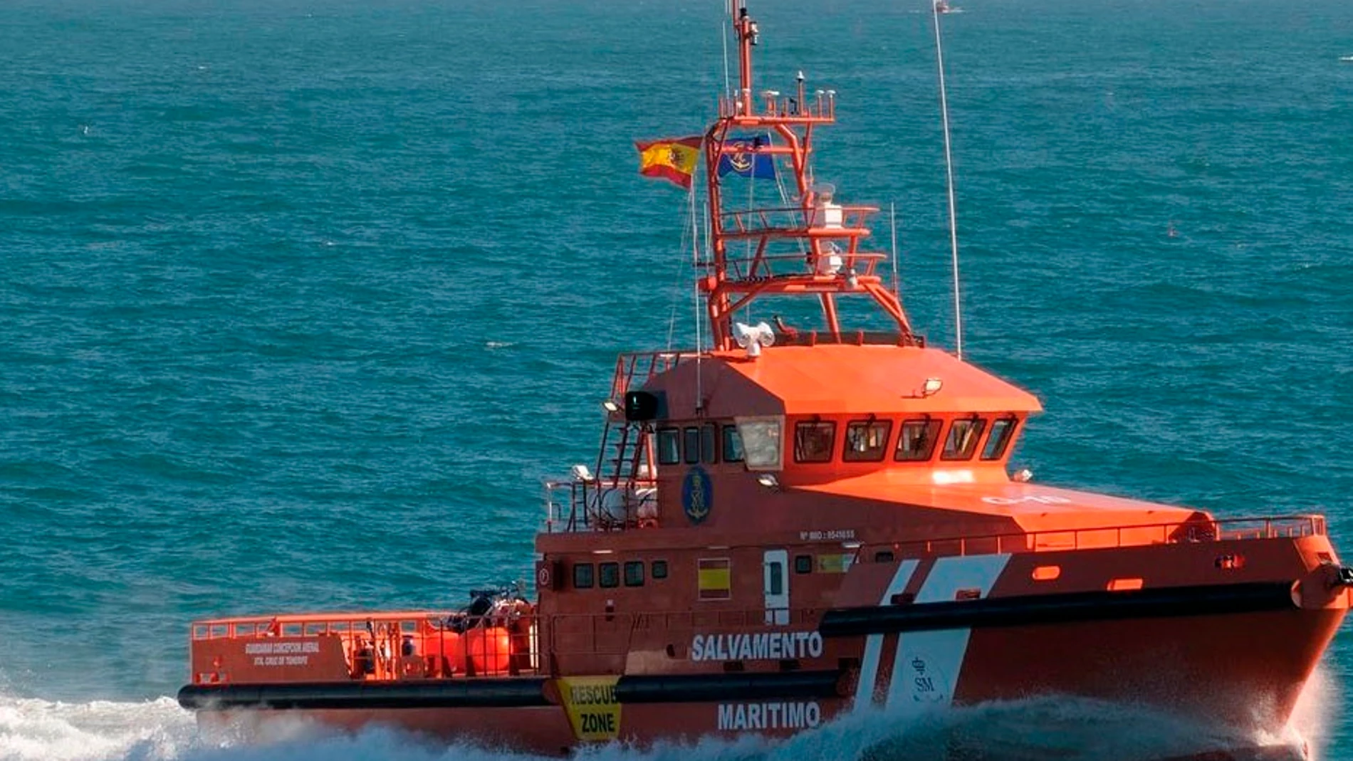 Buque de Salvamento Marítimo. REMITIDA / HANDOUT por Junta de Andalucía Fotografía remitida a medios de comunicación exclusivamente para ilustrar la noticia a la que hace referencia la imagen, y citando la procedencia de la imagen en la firma 29/06/2025