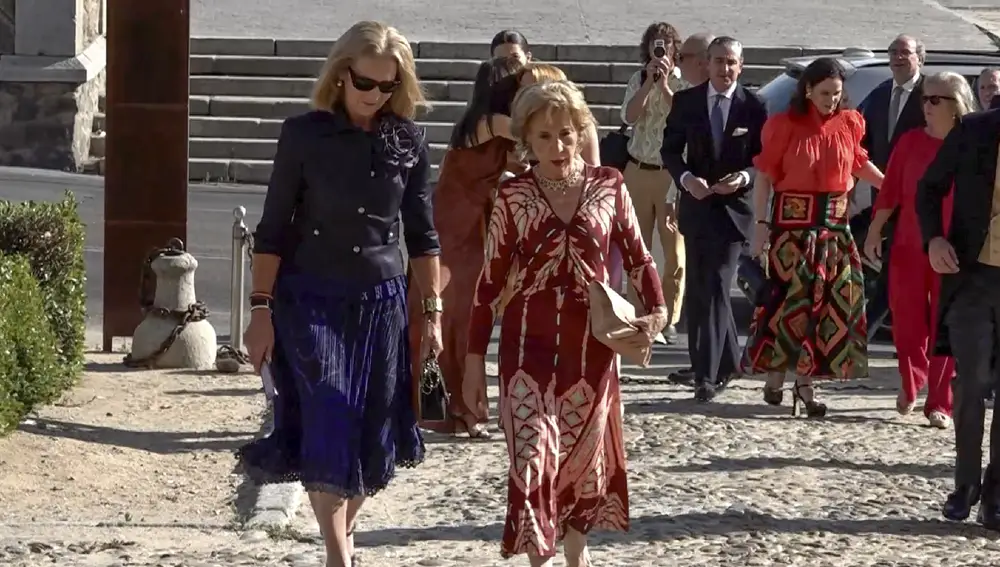 La Infanta Elena en la boda de Miguel Matossian y Casilda de Nicolás
