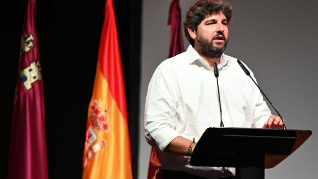 López Miras anuncia que la Comunidad mejorará la iluminación de la carretera entre Lorca y La Hoya